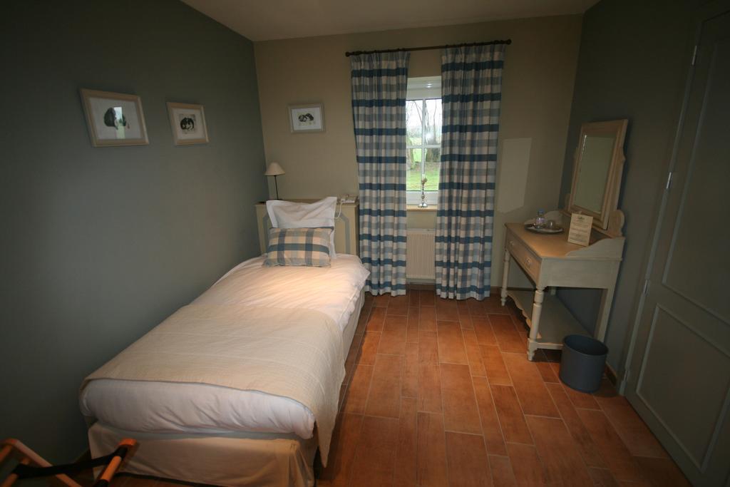 Hostellerie Au Coeur Du Spinois Rebecq-Rognon Δωμάτιο φωτογραφία